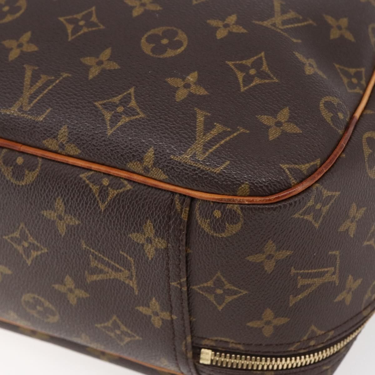 Louis Vuitton Louis Vuitton Excursion Handbag Monogram Canvas Size ONE SIZE - 22 Thumbnail