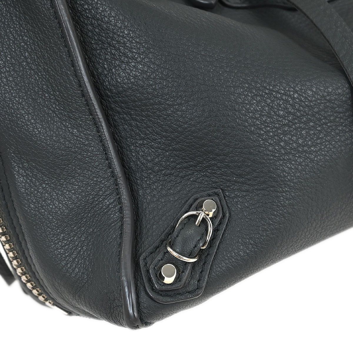 Balenciaga Balenciaga Papier A4 Zip Around Classic Studs Bag Leather Size ONE SIZE - 6 Thumbnail
