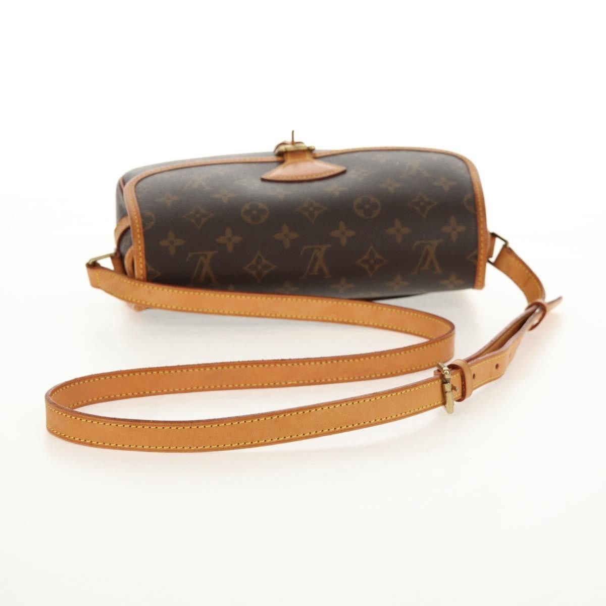 Louis Vuitton Louis Vuitton Sologne Handbag Monogram Canvas Size ONE SIZE - 8 Thumbnail