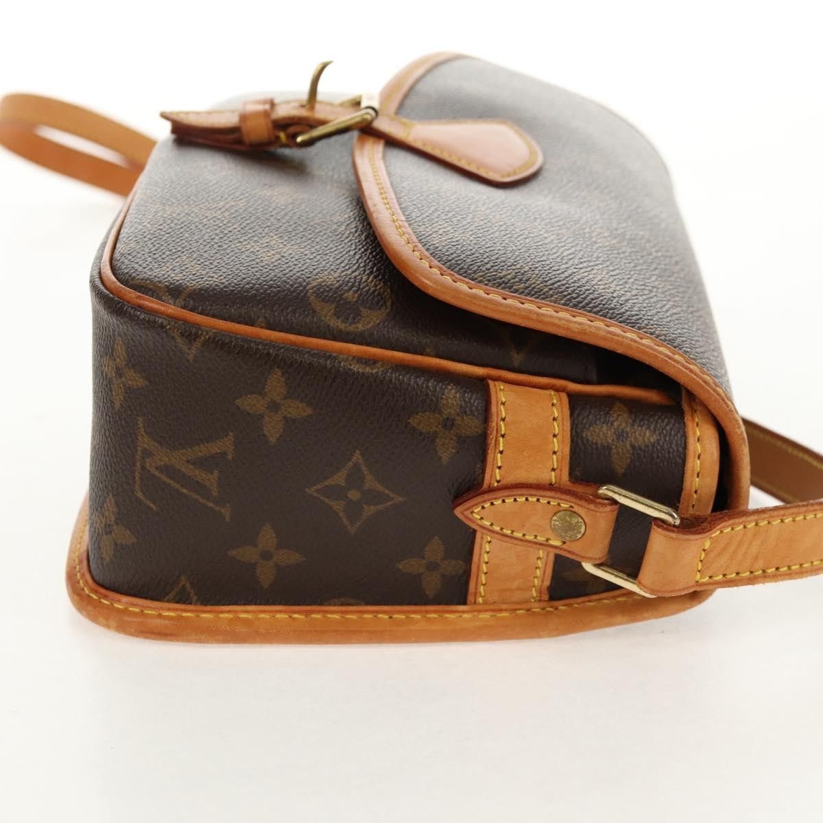Louis Vuitton Louis Vuitton Sologne Handbag Monogram Canvas Size ONE SIZE - 4 Thumbnail
