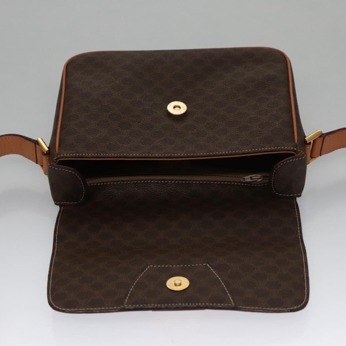 Celine Celine Vintage Macadam Circle Logo Shoulder Bag Canvas and Leather Size ONE SIZE - 14 Thumbnail