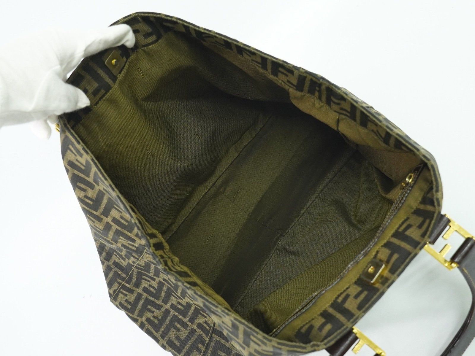 Fendi Fendi Vintage Zucca Handbag Zucca Size ONE SIZE - 14 Thumbnail