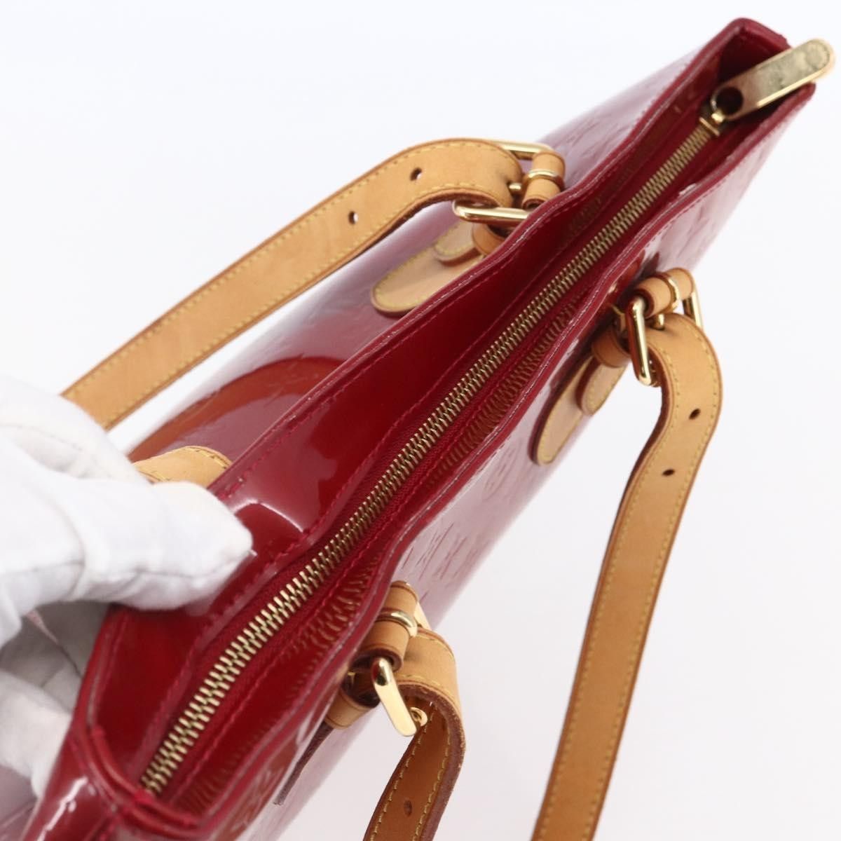 Louis Vuitton Louis Vuitton Brentwood Handbag Monogram Vernis Size ONE SIZE - 16 Thumbnail