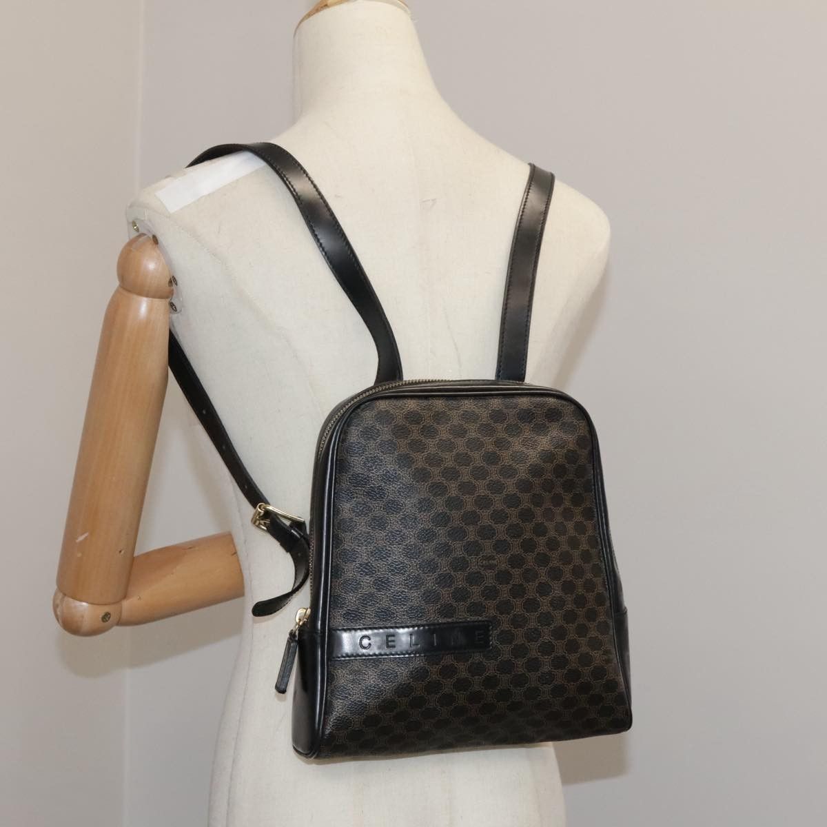 Celine Celine Vintage Macadam Backpack Canvas and Leather Size ONE SIZE - 13 Thumbnail