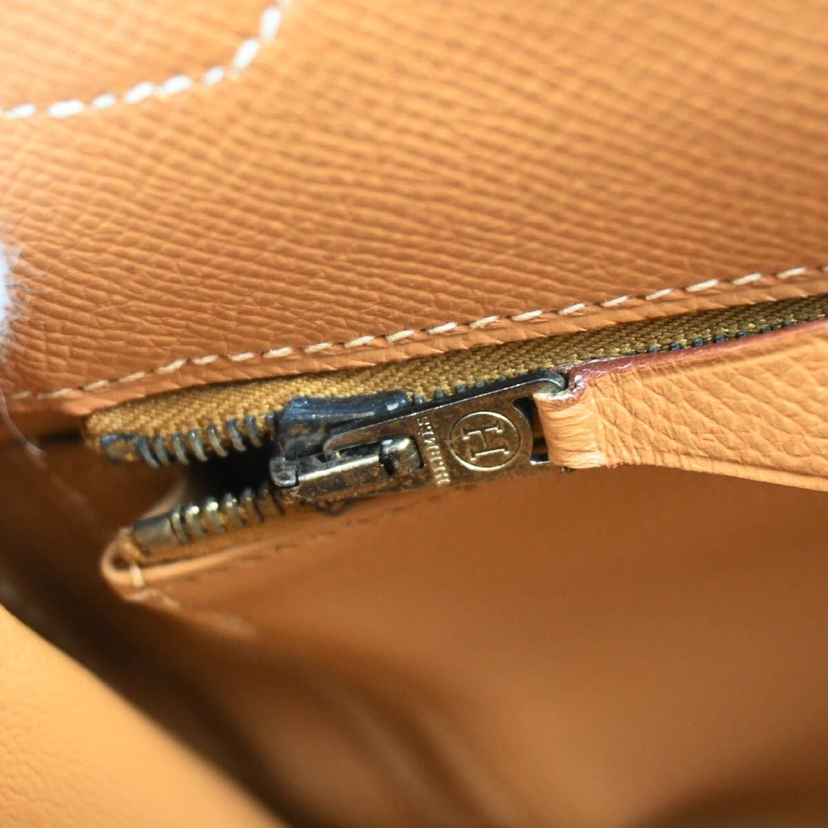 Hermes Hermes Kelly Handbag Brown Courchevel with Gold Hardware Size ONE SIZE - 8 Thumbnail