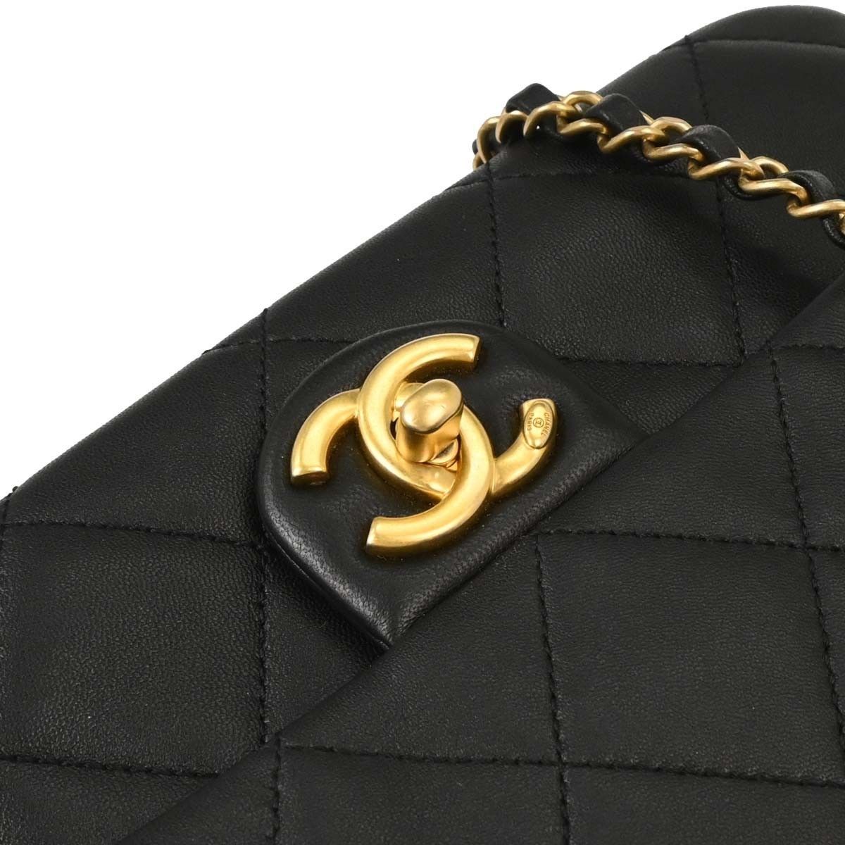Chanel Chanel In The Loop Flap Bag Quilted Lambskin Size ONE SIZE - 9 Thumbnail