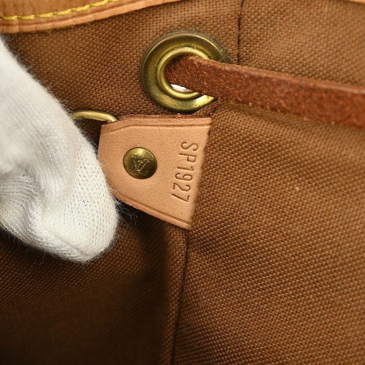 Louis Vuitton Louis Vuitton Montsouris Backpack Monogram Canvas Size ONE SIZE - 4 Thumbnail