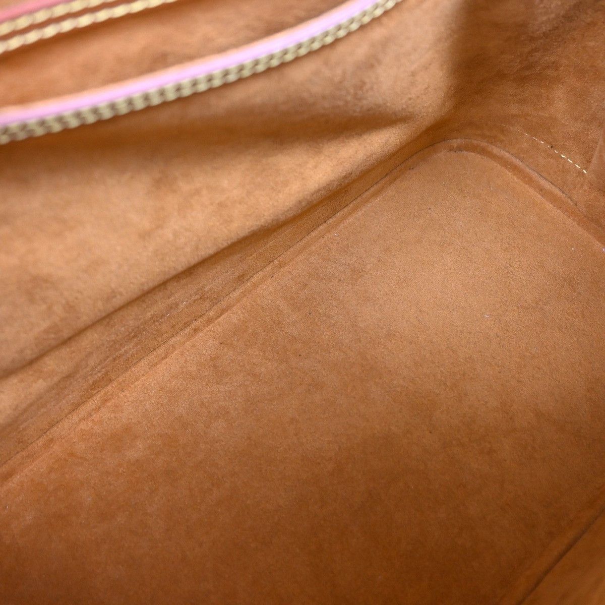 Louis Vuitton Louis Vuitton Alma Handbag Epi Leather Size ONE SIZE - 3 Thumbnail