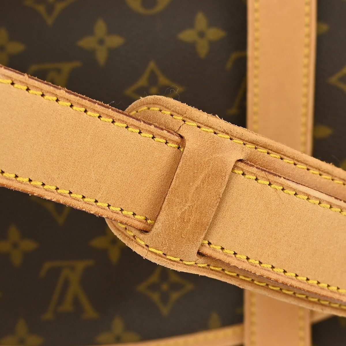 Louis Vuitton Louis Vuitton Saumur Handbag Monogram Canvas Size ONE SIZE - 8 Thumbnail