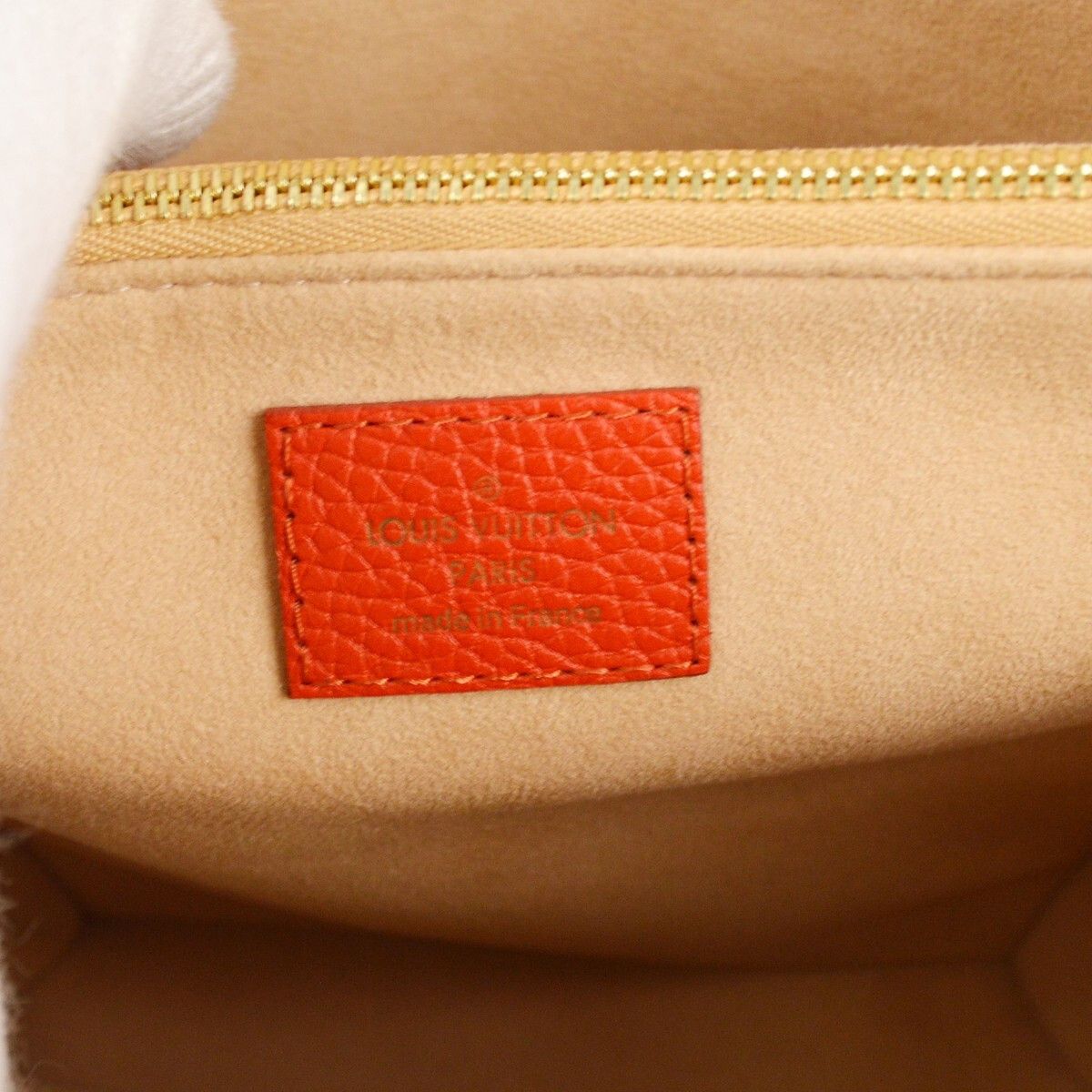 Louis Vuitton Louis Vuitton Volta Handbag Leather Size ONE SIZE - 4 Thumbnail