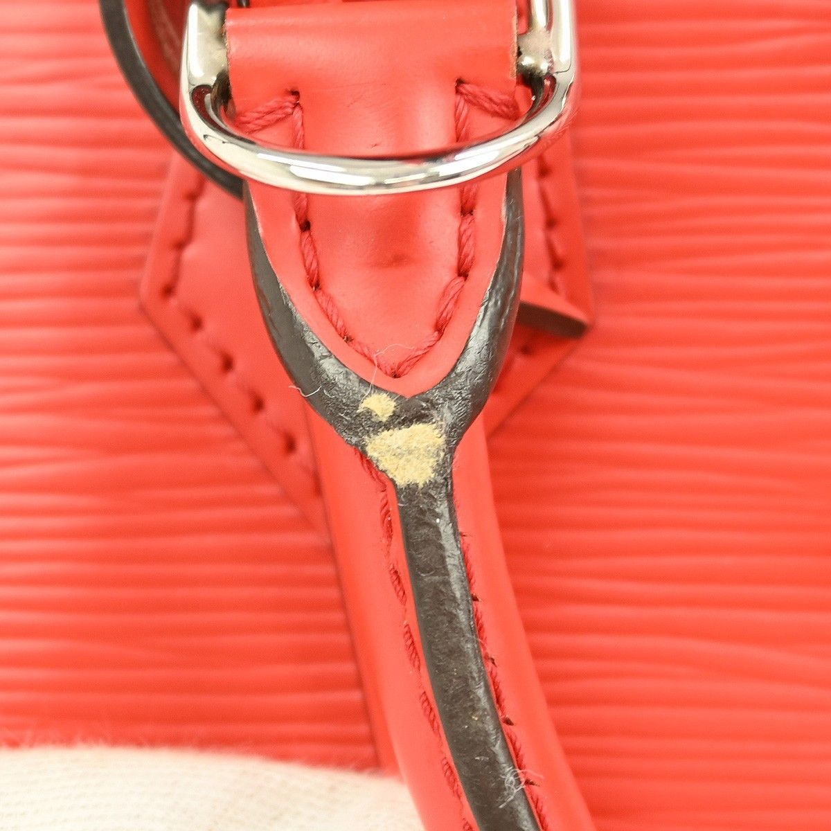 Louis Vuitton Louis Vuitton Alma Handbag Epi Leather Size ONE SIZE - 9 Thumbnail