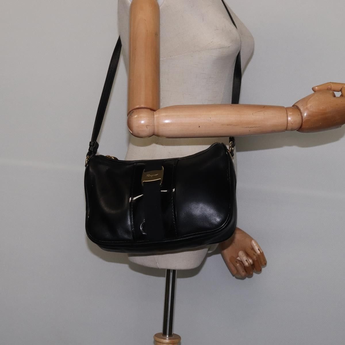Salvatore Ferragamo Salvatore Ferragamo Vala Shoulder Bag Leather Size ONE SIZE - 14 Thumbnail