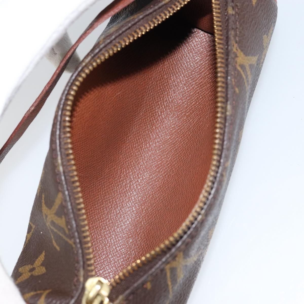 Louis Vuitton Louis Vuitton Papillon Pochette Monogram Canvas Size ONE SIZE - 16 Thumbnail