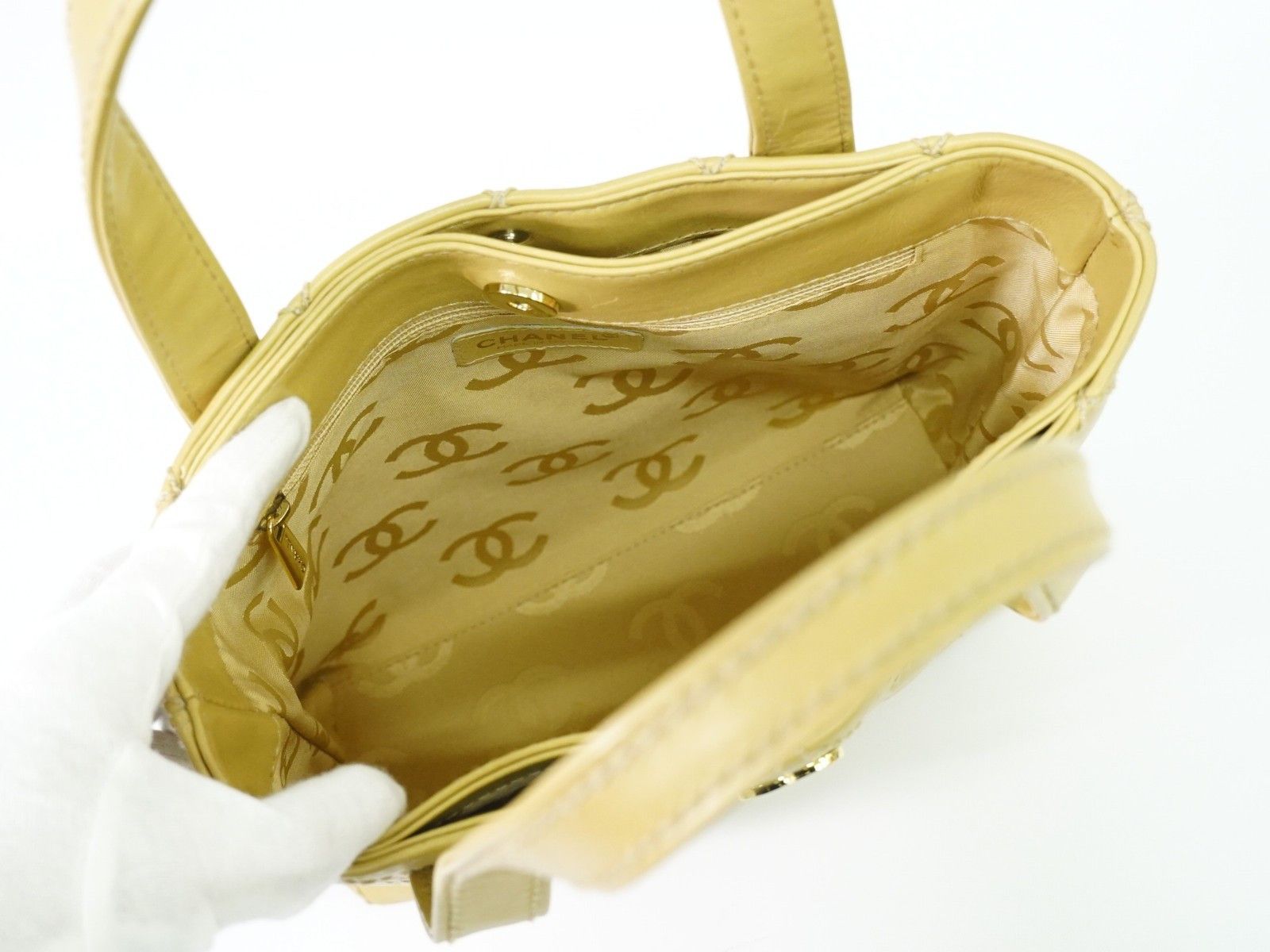 Chanel Chanel Surpique Tote Quilted Leather Size ONE SIZE - 17 Thumbnail