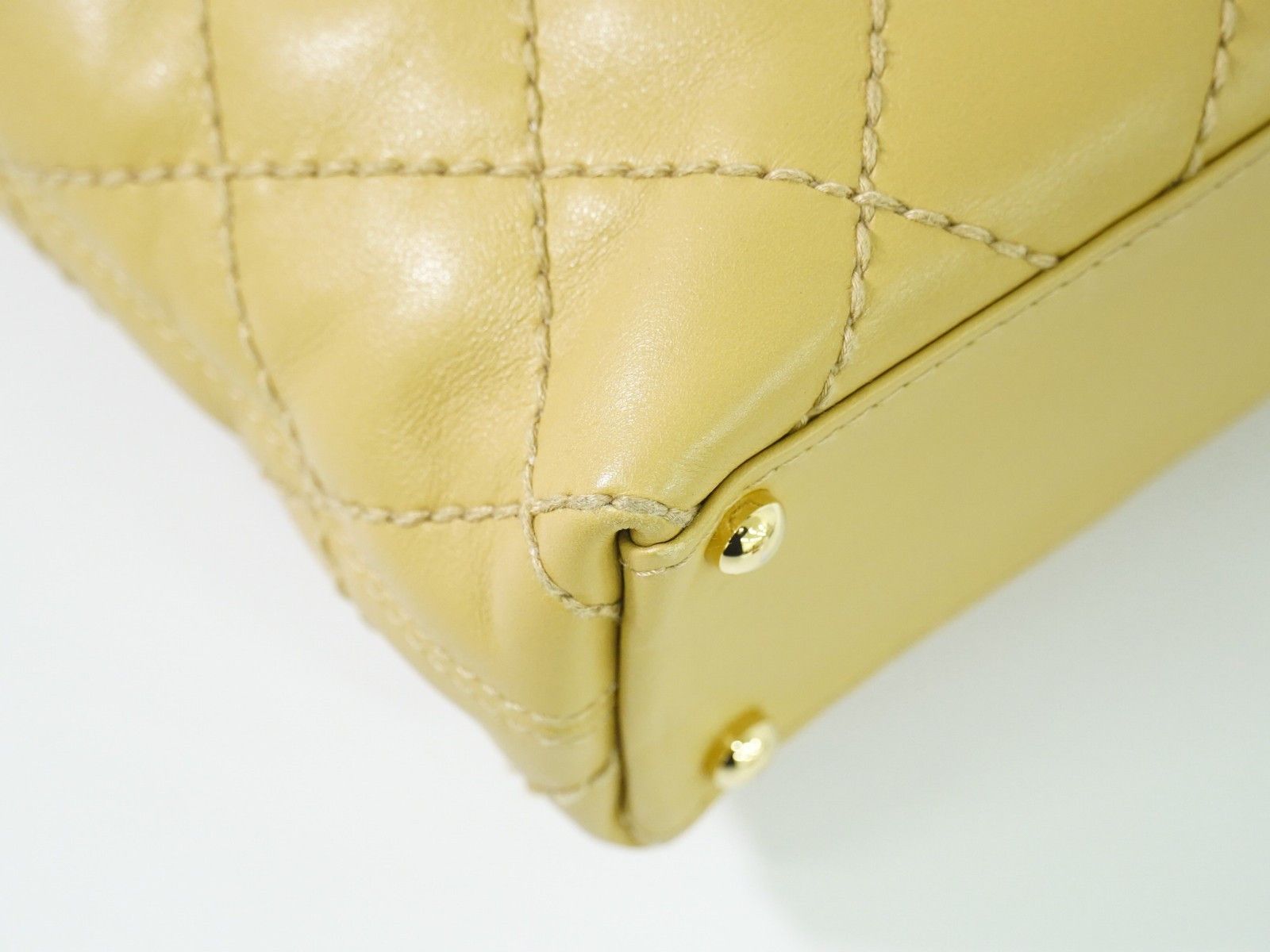 Chanel Chanel Surpique Tote Quilted Leather Size ONE SIZE - 8 Thumbnail