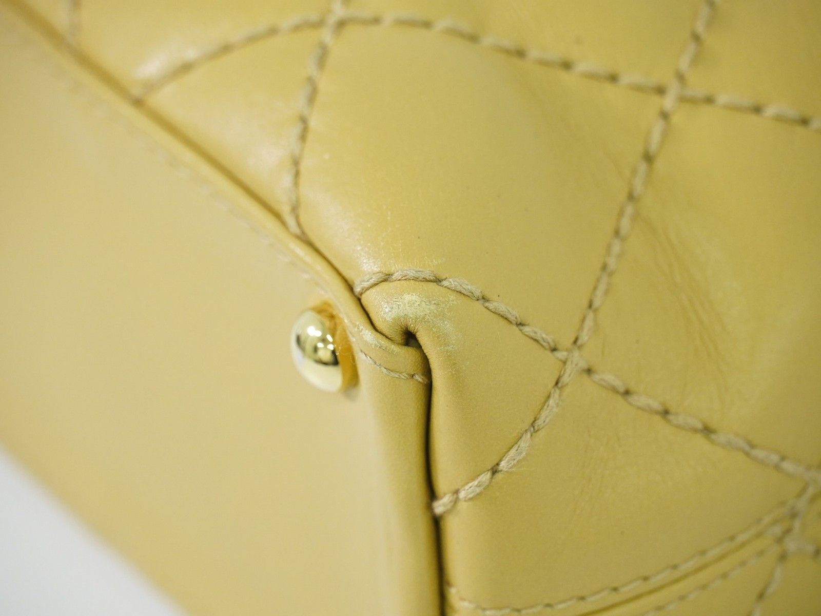 Chanel Chanel Surpique Tote Quilted Leather Size ONE SIZE - 9 Thumbnail