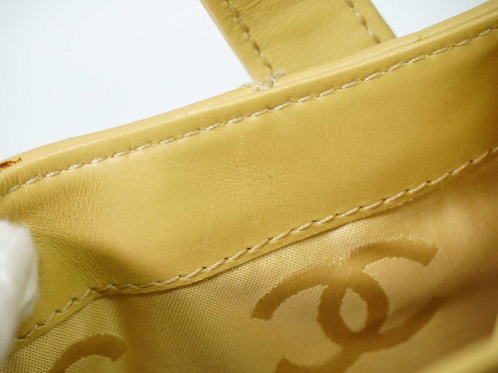 Chanel Chanel Surpique Tote Quilted Leather Size ONE SIZE - 21 Thumbnail