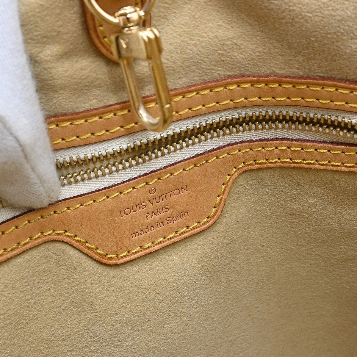 Louis Vuitton Louis Vuitton Hampstead Handbag Damier Size ONE SIZE - 4 Thumbnail