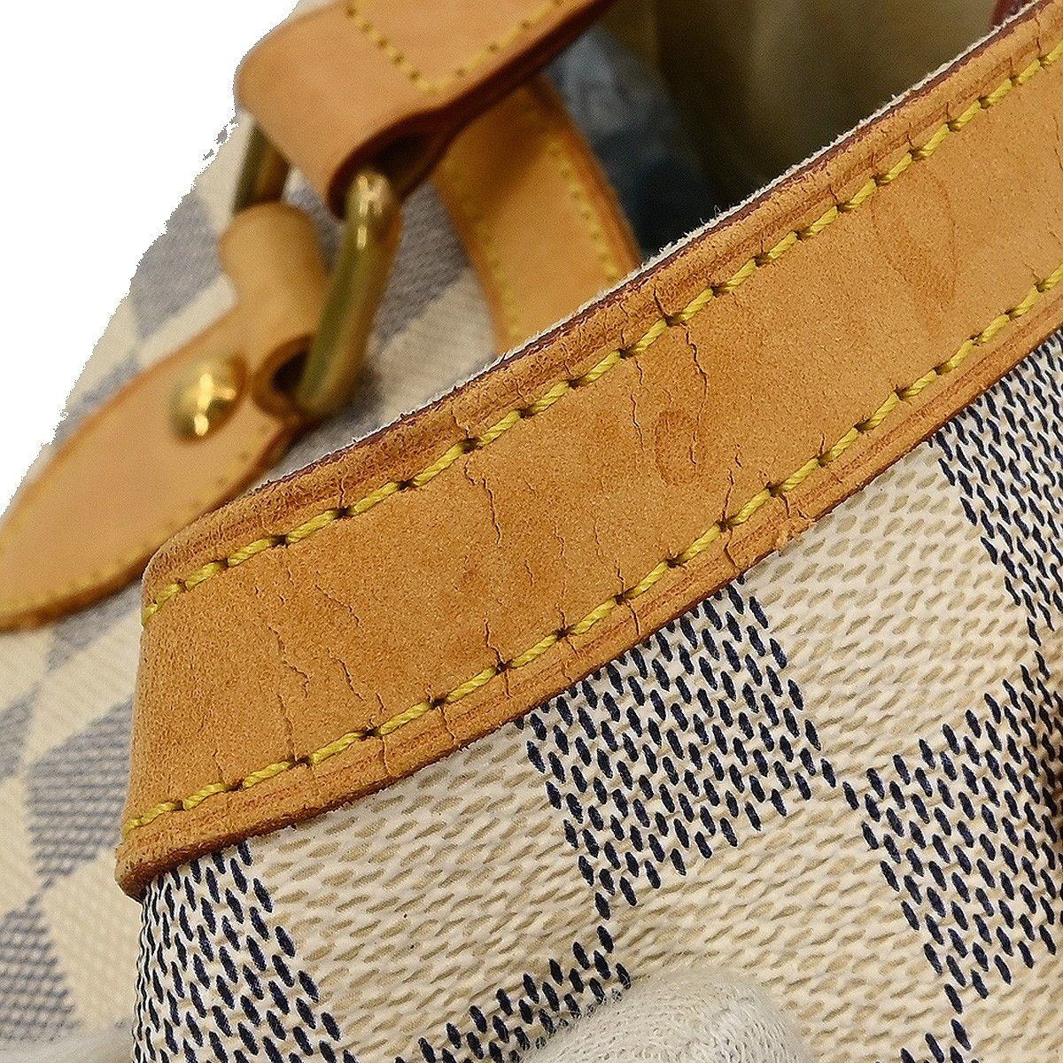 Louis Vuitton Louis Vuitton Hampstead Handbag Damier Size ONE SIZE - 9 Thumbnail