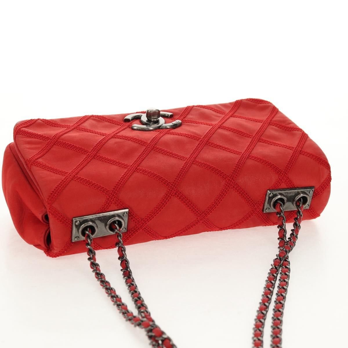 Chanel Chanel Diamond Stitch Chain Flap Bag Quilted Iridescent Calfskin Size ONE SIZE - 17 Thumbnail