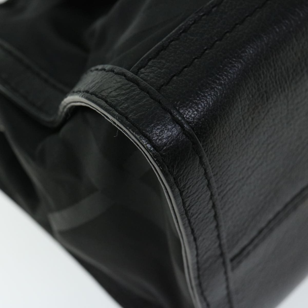 Burberry Burberry Vintage Handbag Nylon Size ONE SIZE - 10 Thumbnail