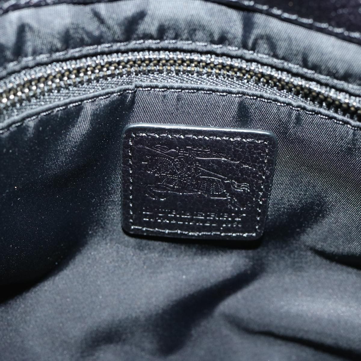 Burberry Burberry Vintage Handbag Nylon Size ONE SIZE - 6 Thumbnail