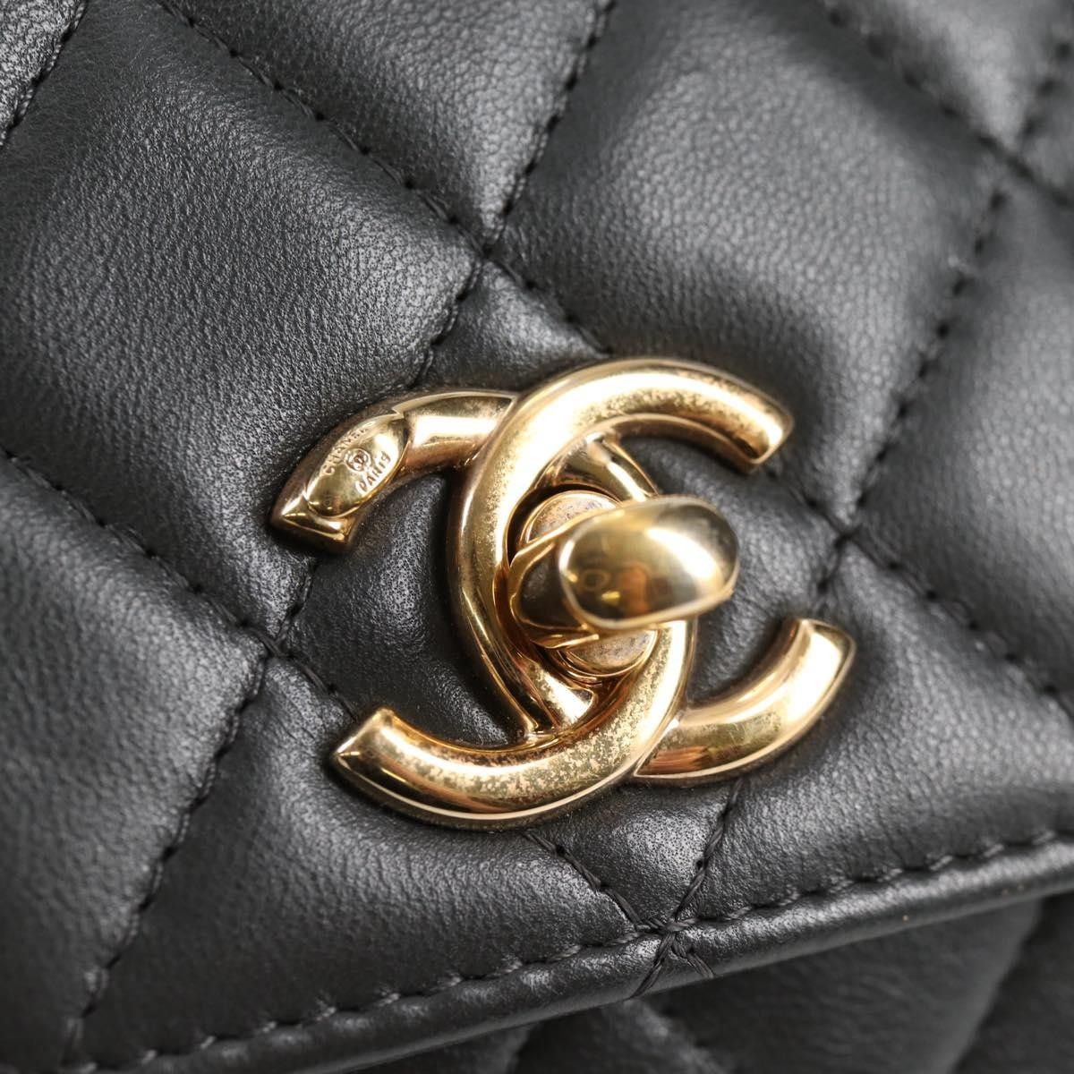 Chanel Chanel Trendy CC Clutch with Chain Quilted Lambskin Size ONE SIZE - 17 Thumbnail