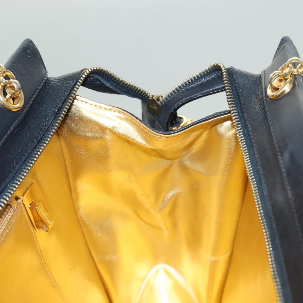 Salvatore Ferragamo Salvatore Ferragamo Chain Shoulder Bag Leather Size ONE SIZE - 18 Thumbnail