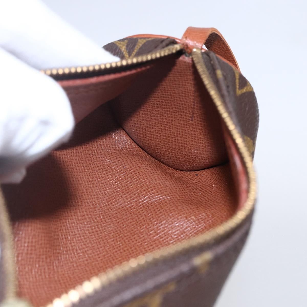 Louis Vuitton Louis Vuitton Papillon Pochette Monogram Canvas Size ONE SIZE - 19 Thumbnail