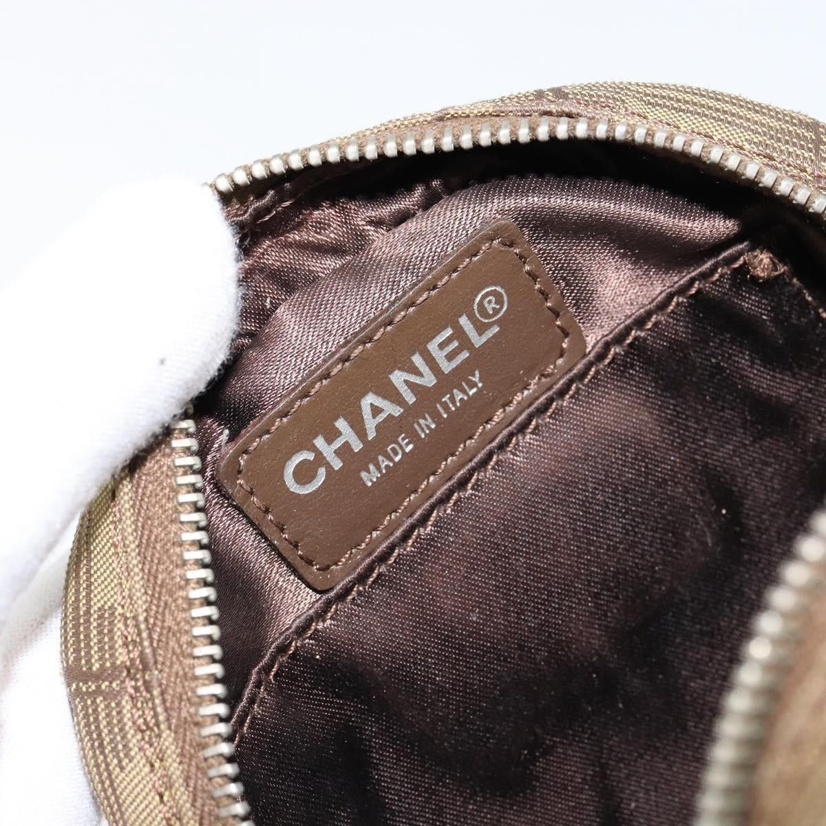 Chanel Chanel Travel Line Round Wristlet Nylon Size ONE SIZE - 6 Thumbnail