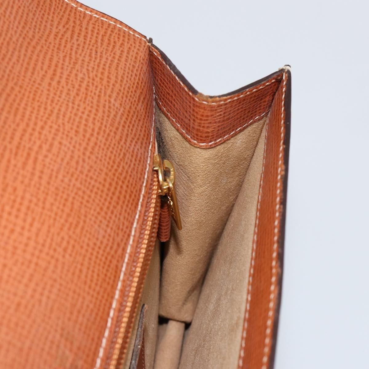 Loewe Loewe Anagram Clutch Bag Leather Size ONE SIZE - 19 Thumbnail