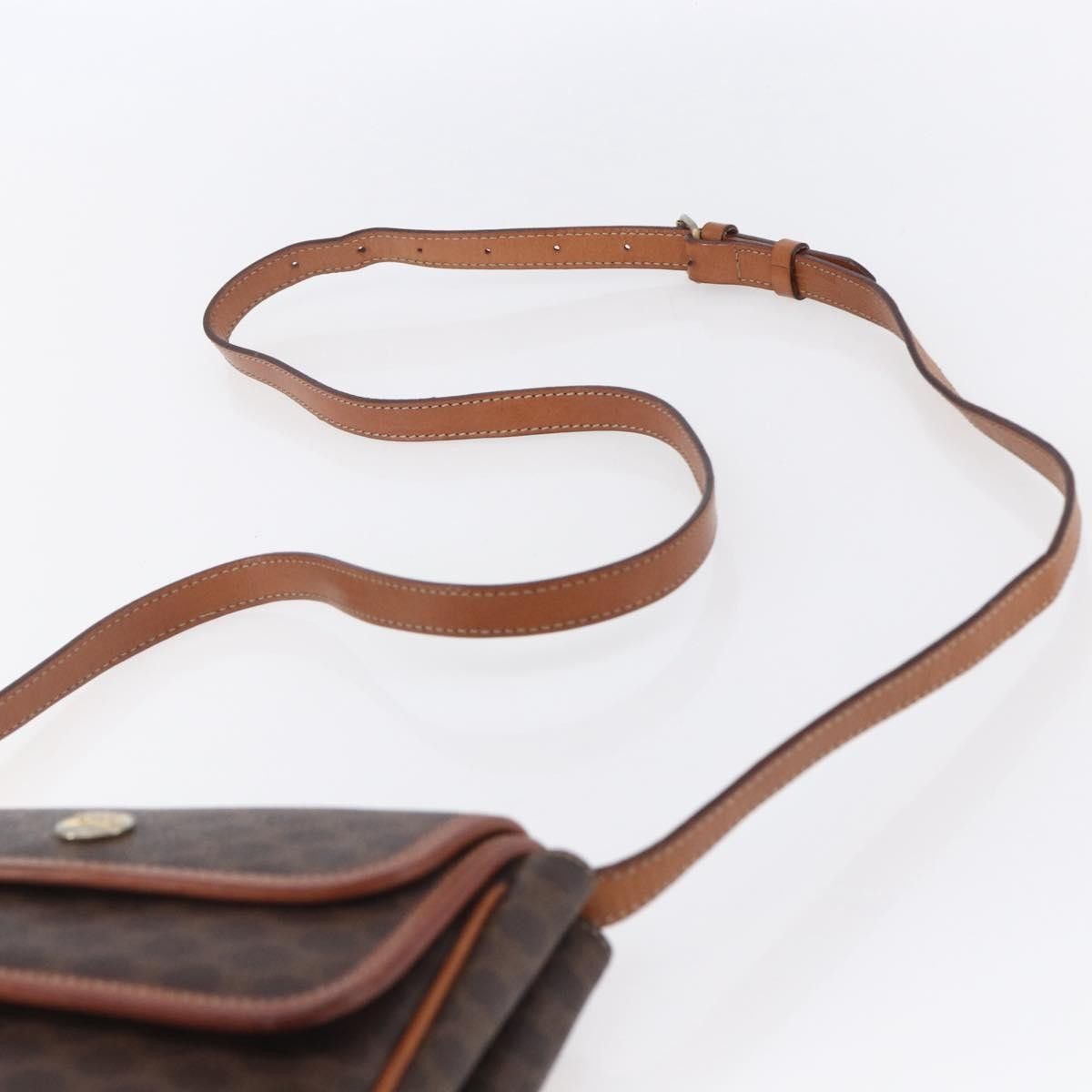Celine Celine Vintage Macadam Shoulder Bag Canvas and Leather Size ONE SIZE - 15 Thumbnail