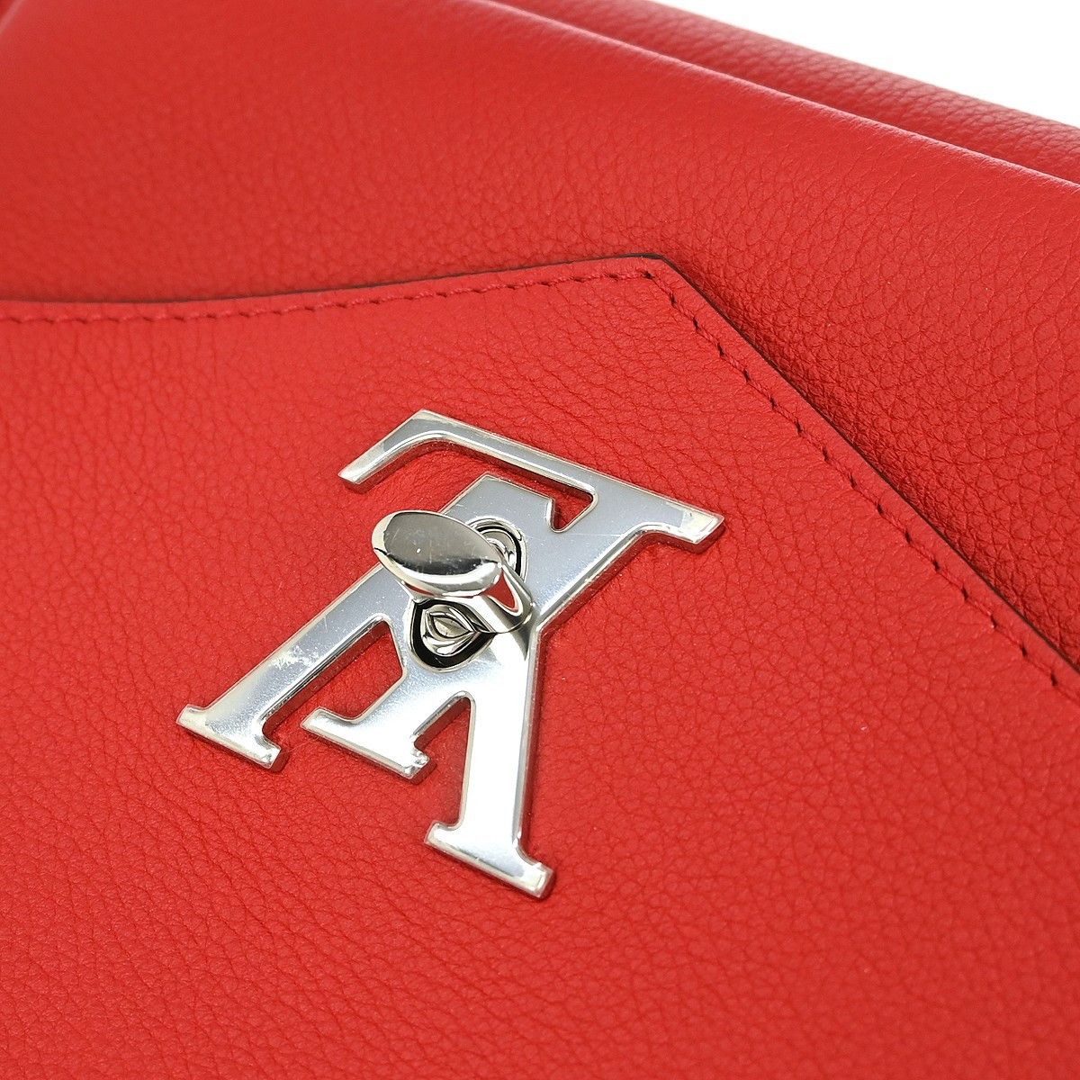 Louis Vuitton Louis Vuitton Mylockme Pochette Leather Size ONE SIZE - 7 Thumbnail