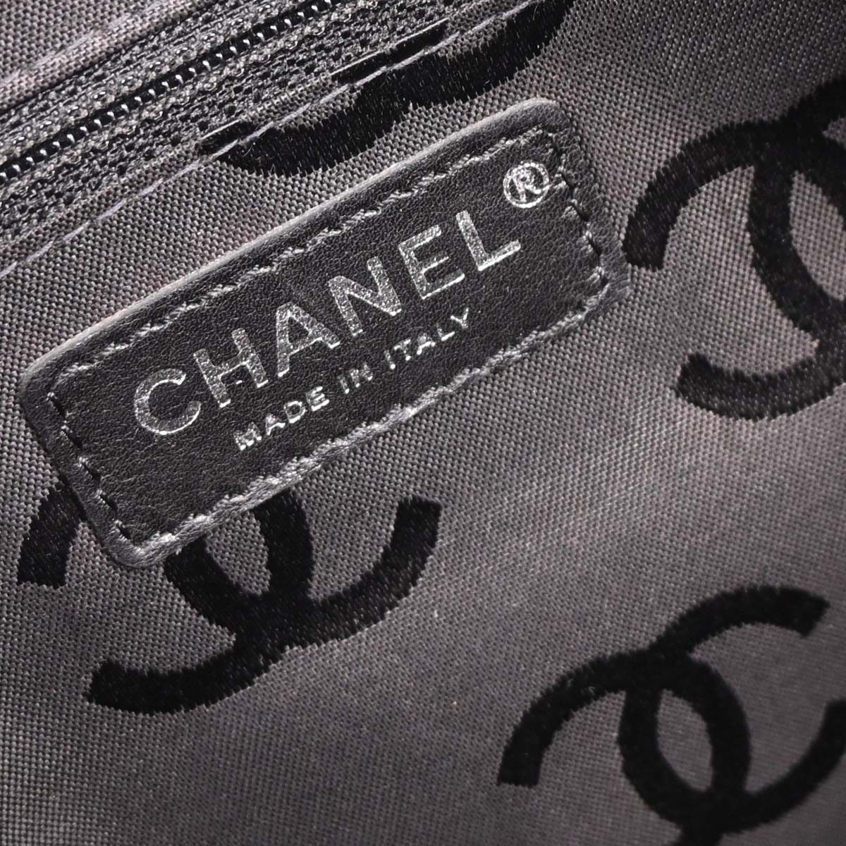 Chanel Chanel Cambon Tote Quilted Leather Size ONE SIZE - 4 Thumbnail