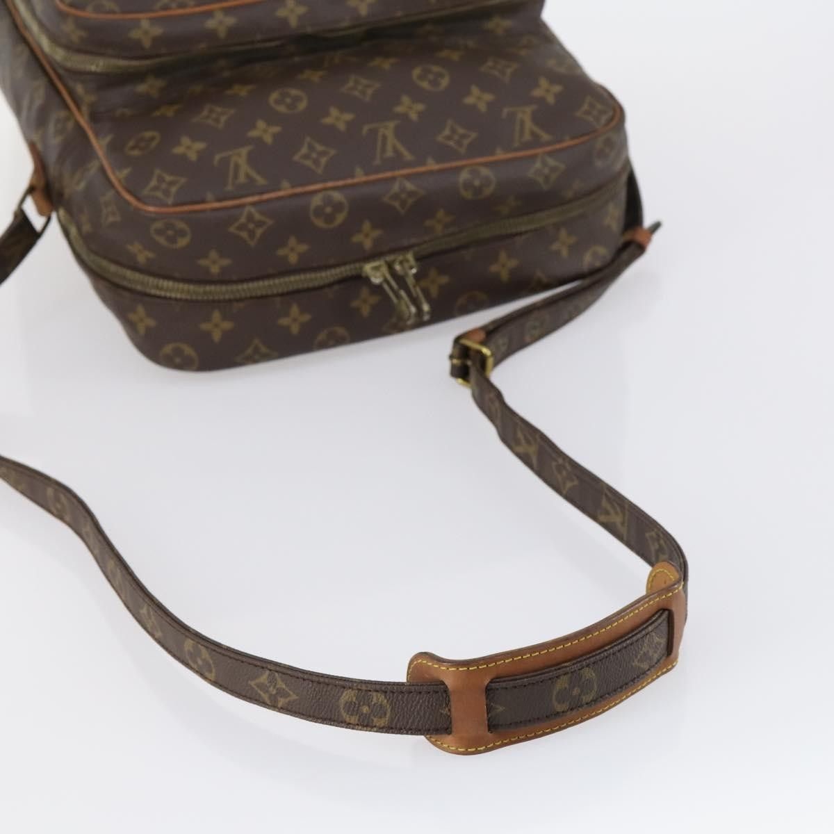 Louis Vuitton Louis Vuitton Amazone Bag Monogram Canvas Size ONE SIZE - 7 Thumbnail