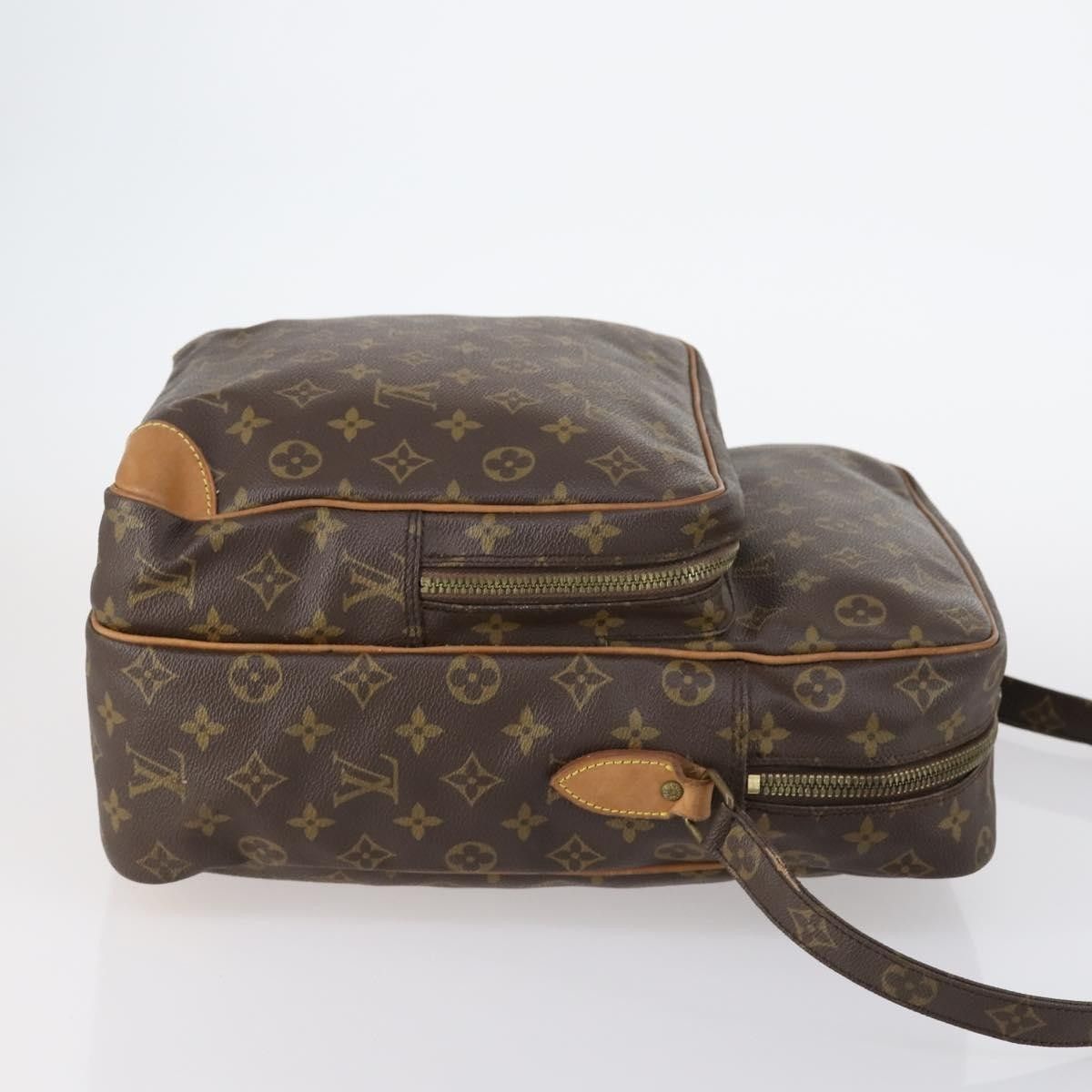 Louis Vuitton Louis Vuitton Amazone Bag Monogram Canvas Size ONE SIZE - 3 Thumbnail