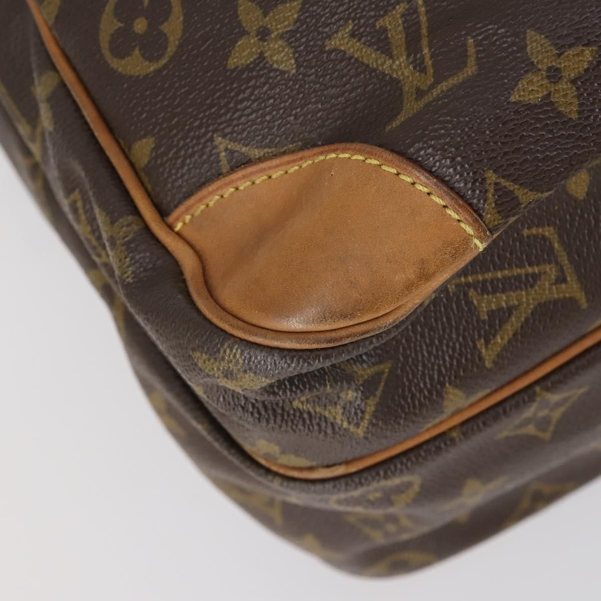 Louis Vuitton Louis Vuitton Amazone Bag Monogram Canvas Size ONE SIZE - 9 Thumbnail