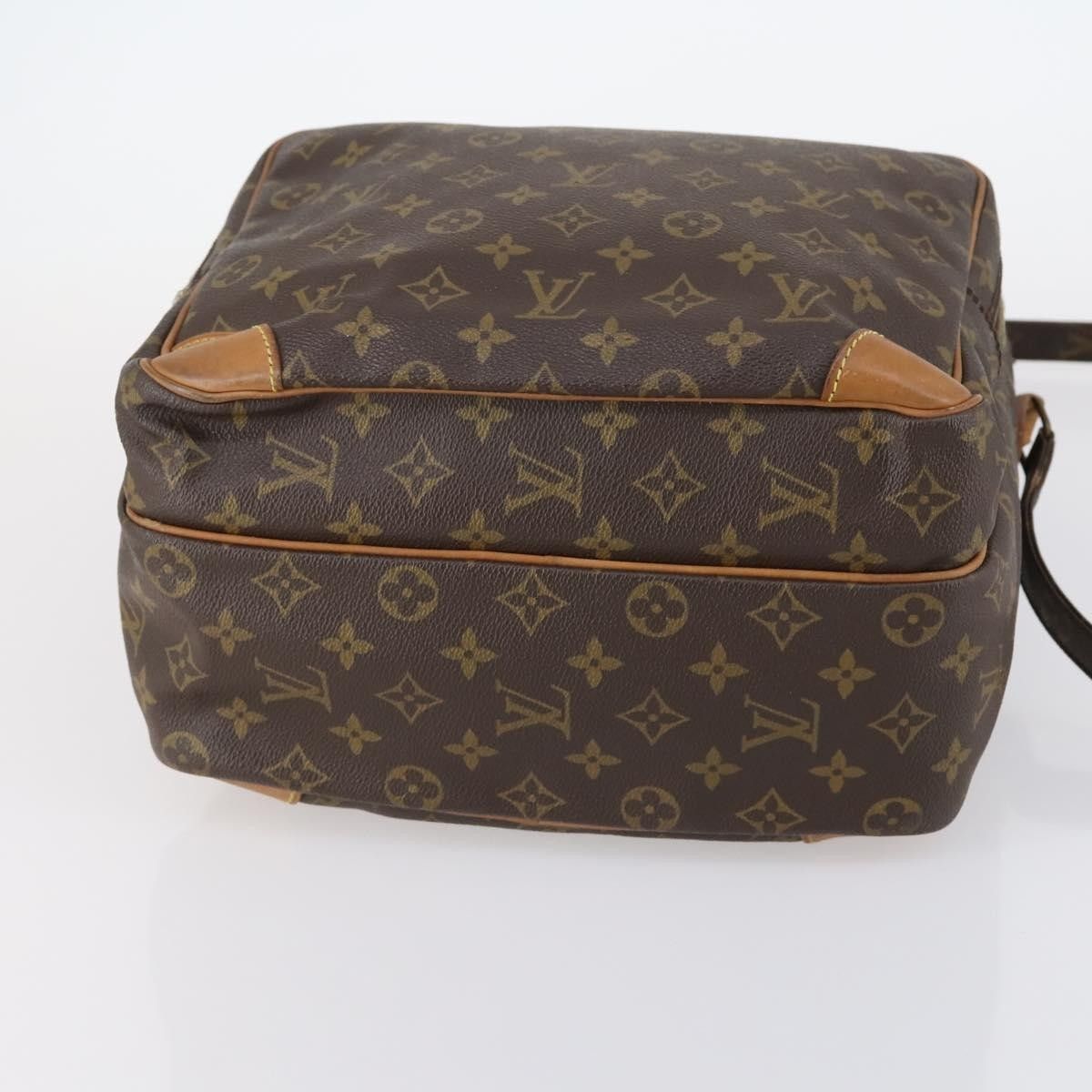 Louis Vuitton Louis Vuitton Amazone Bag Monogram Canvas Size ONE SIZE - 16 Thumbnail