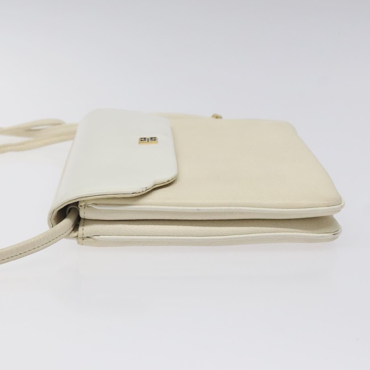 Givenchy Givenchy Vintage 4G shoulder bag Leather Size ONE SIZE - 4 Thumbnail