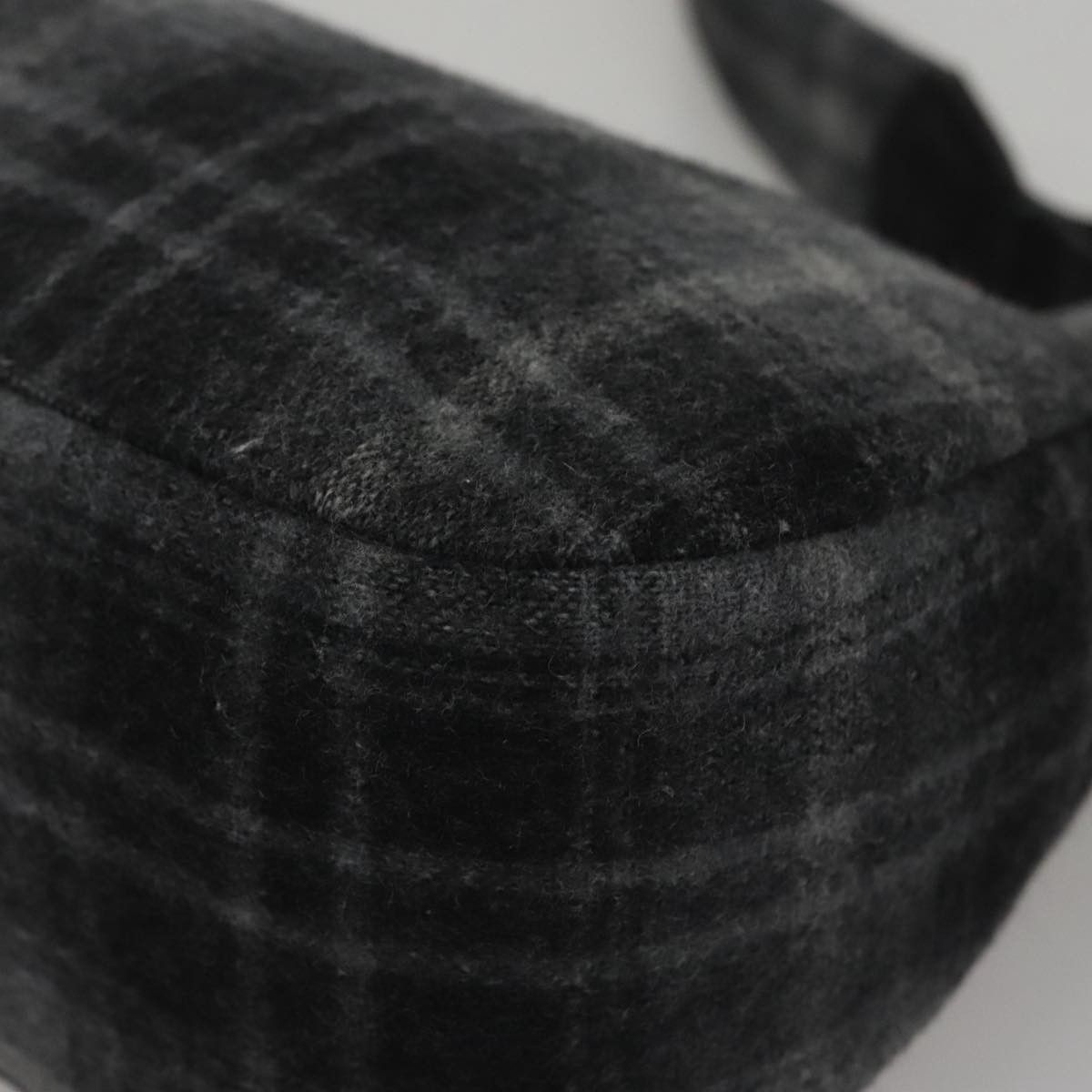 Salvatore Ferragamo Salvatore Ferragamo Shoulder Wool Size ONE SIZE - 9 Thumbnail