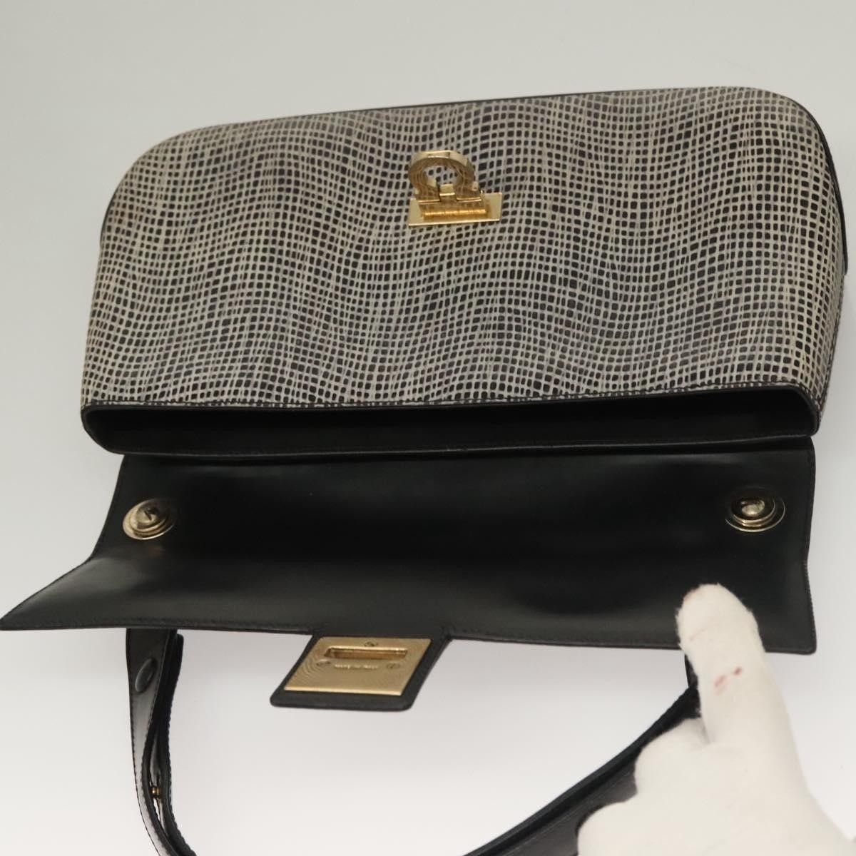 Salvatore Ferragamo Salvatore Ferragamo Gancini Shoulder Bag Leather Size ONE SIZE - 17 Thumbnail