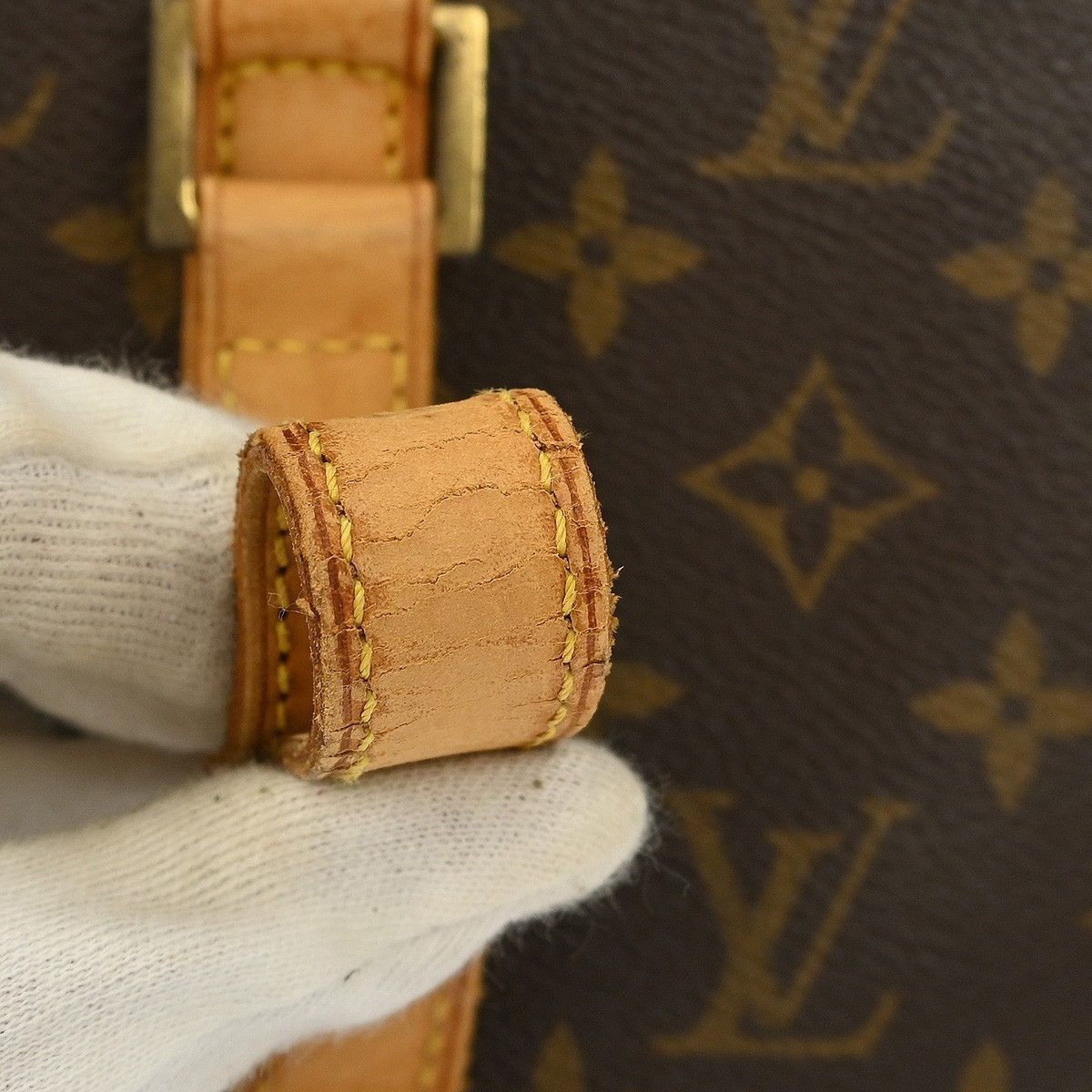 Louis Vuitton Louis Vuitton Luco Handbag Monogram Canvas Size ONE SIZE - 6 Thumbnail