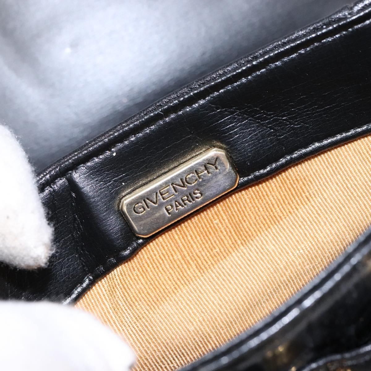 Givenchy Givenchy Vintage 4G shoulder bag Leather Size ONE SIZE - 6 Thumbnail