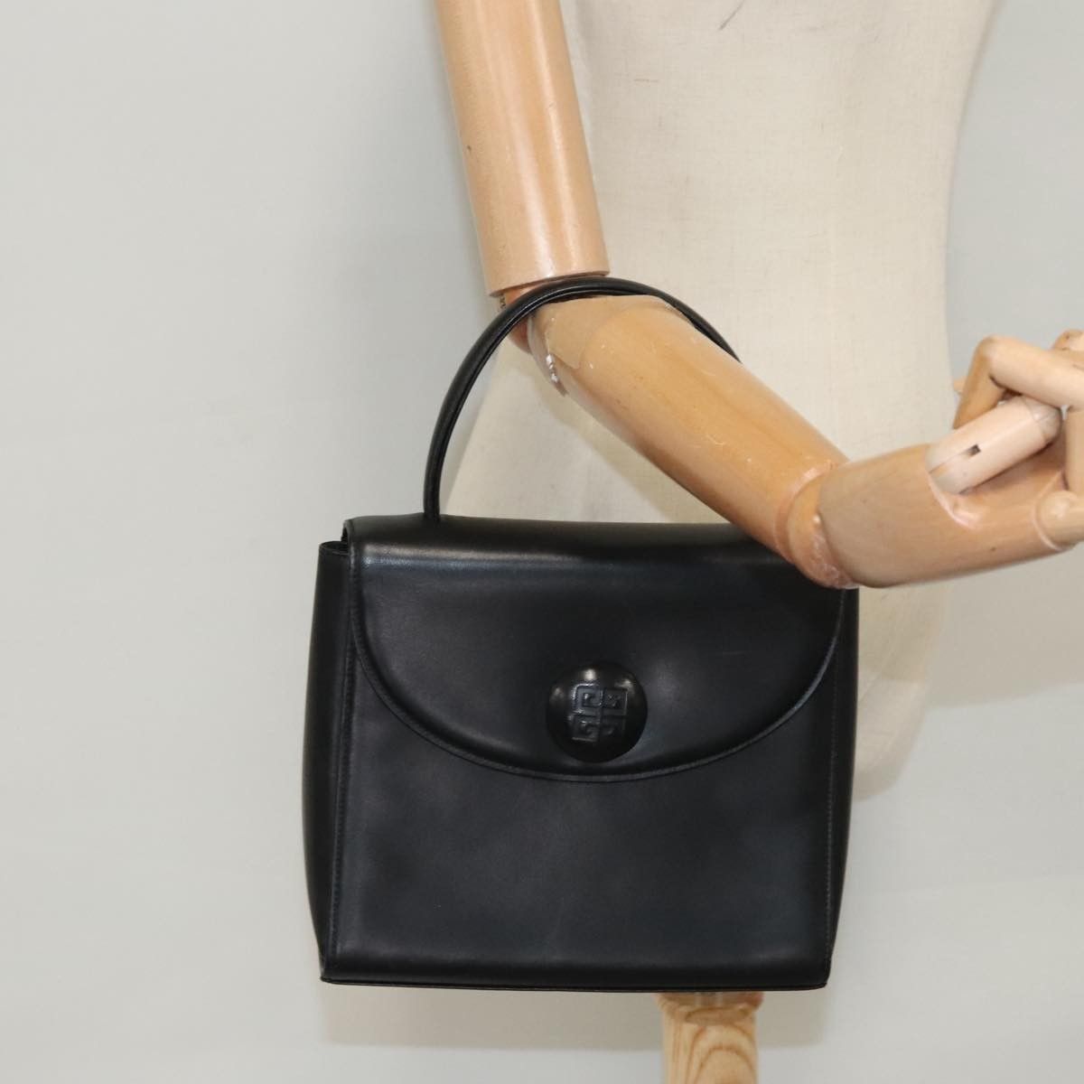 Givenchy Givenchy Vintage 4G handbag Leather Size ONE SIZE - 13 Thumbnail
