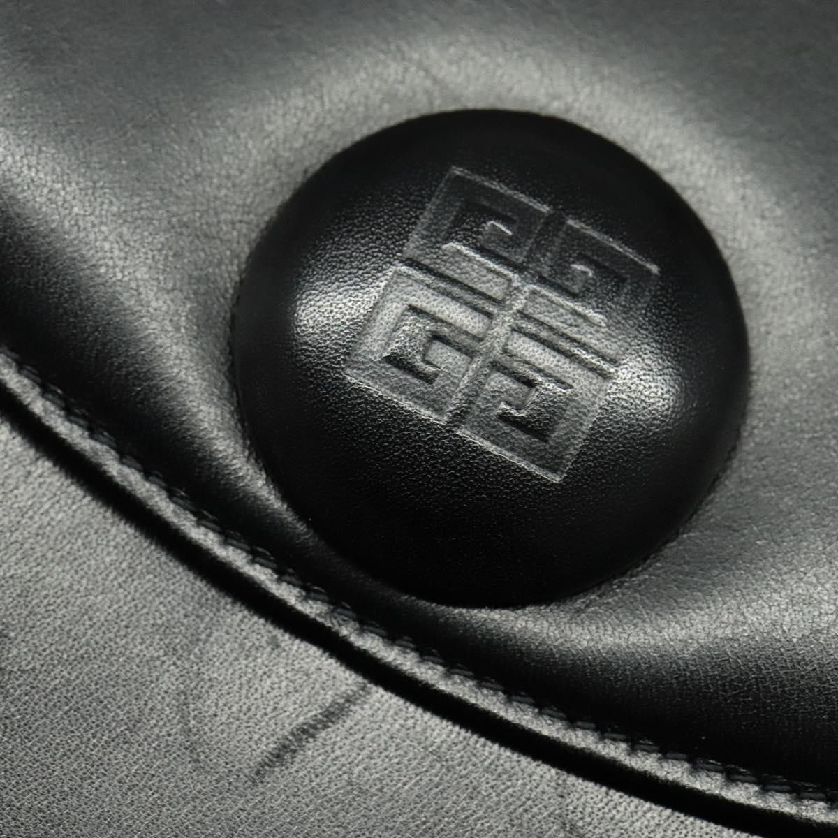 Givenchy Givenchy Vintage 4G handbag Leather Size ONE SIZE - 21 Thumbnail
