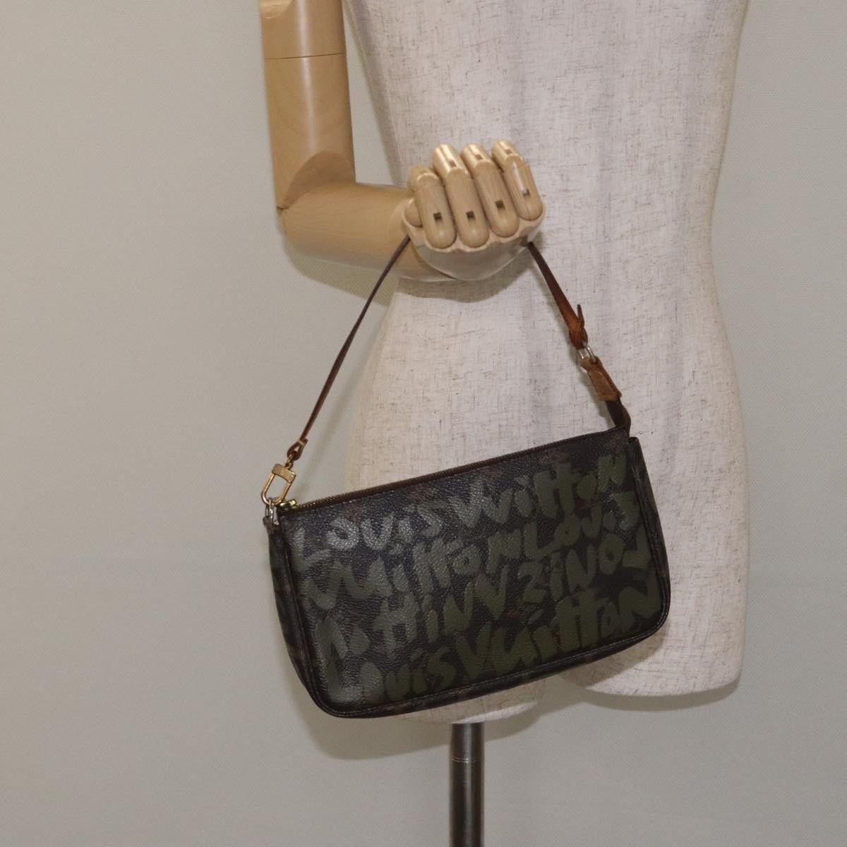 Louis Vuitton Louis Vuitton Pochette Accessoires Limited Edition Monogram Graffiti Size ONE SIZE - 14 Thumbnail