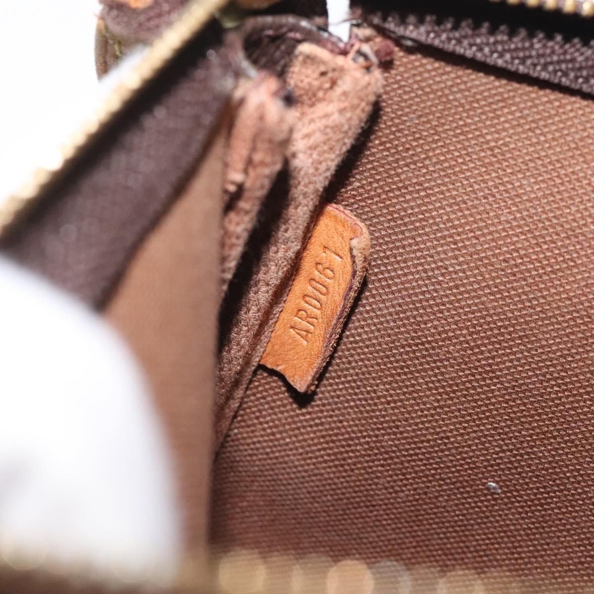 Louis Vuitton Louis Vuitton Pochette Accessoires Limited Edition Monogram Graffiti Size ONE SIZE - 7 Thumbnail