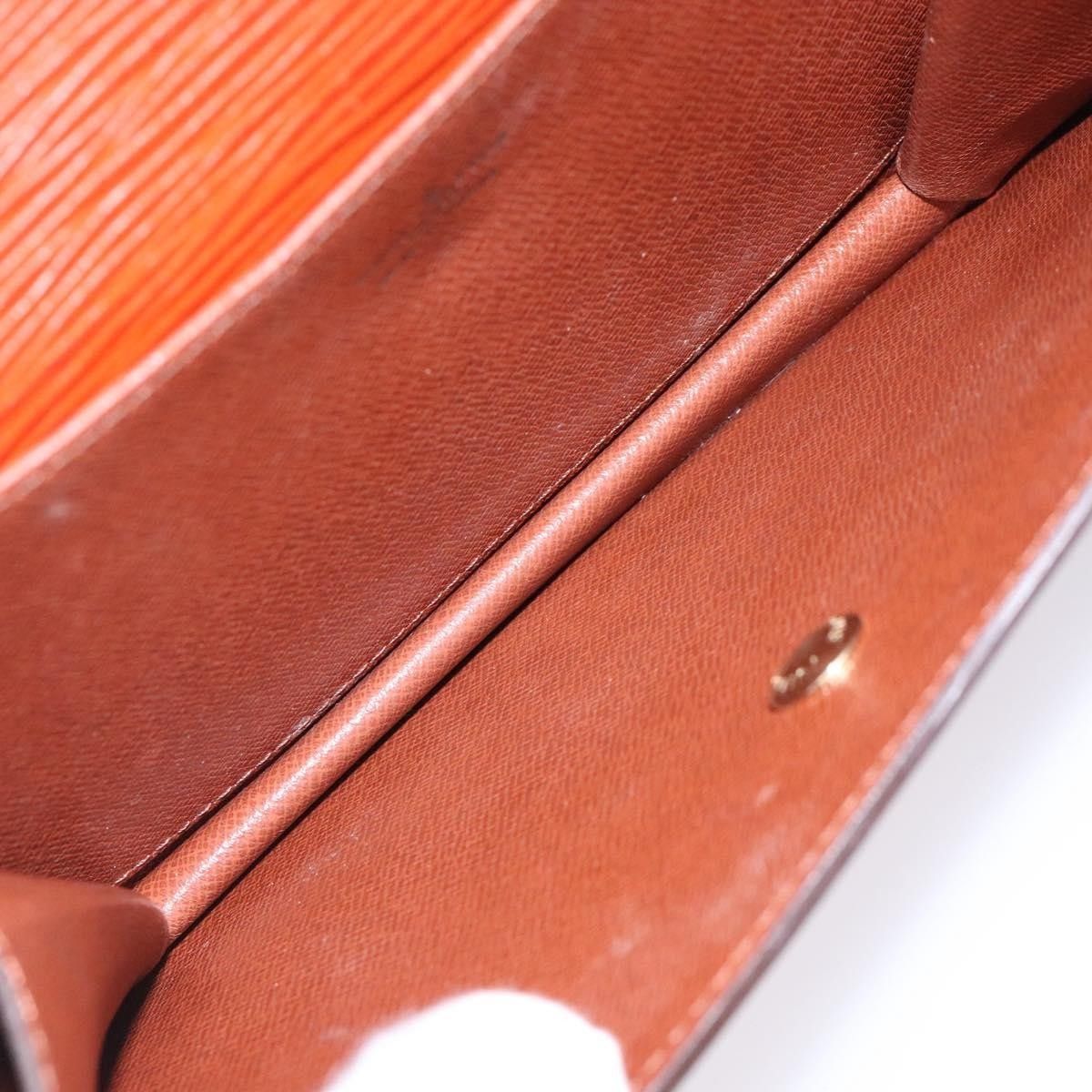 Louis Vuitton Louis Vuitton Vintage Montaigne Clutch Epi Leather Size ONE SIZE - 5 Thumbnail