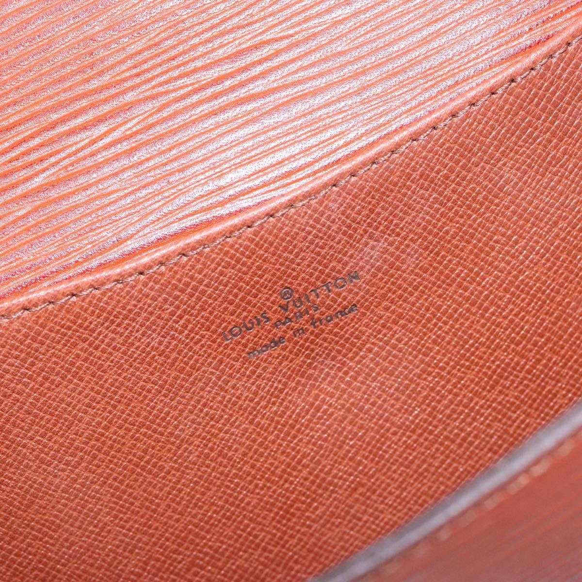 Louis Vuitton Louis Vuitton Vintage Montaigne Clutch Epi Leather Size ONE SIZE - 6 Thumbnail