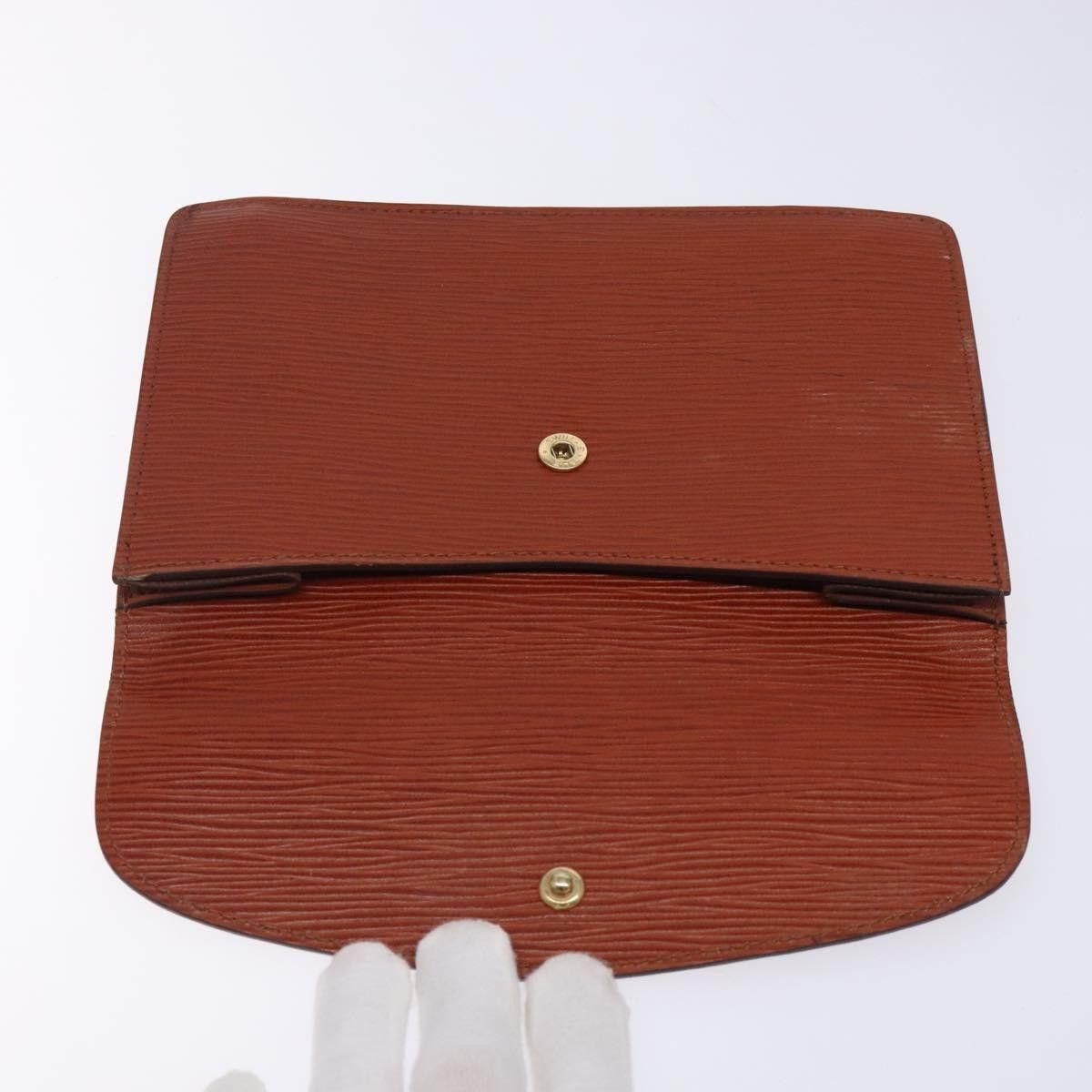 Louis Vuitton Louis Vuitton Vintage Montaigne Clutch Epi Leather Size ONE SIZE - 17 Thumbnail